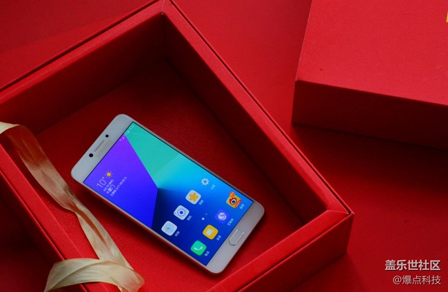 當(dāng)國產(chǎn)手機(jī)品牌都在談加價時，三星C7 Pro卻玩起了走心