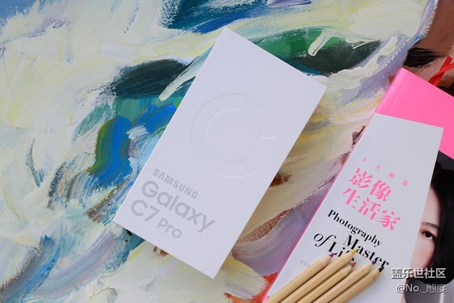 纖薄時(shí)尚，顏值擔(dān)當(dāng)：三星C7 Pro開(kāi)箱圖賞