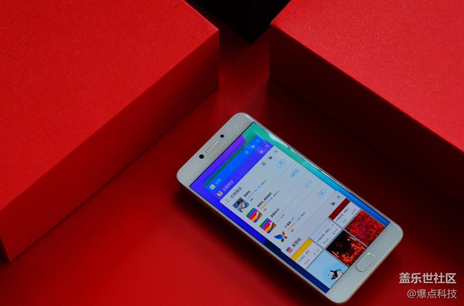 當(dāng)國產(chǎn)手機(jī)品牌都在談加價時，三星C7 Pro卻玩起了走心