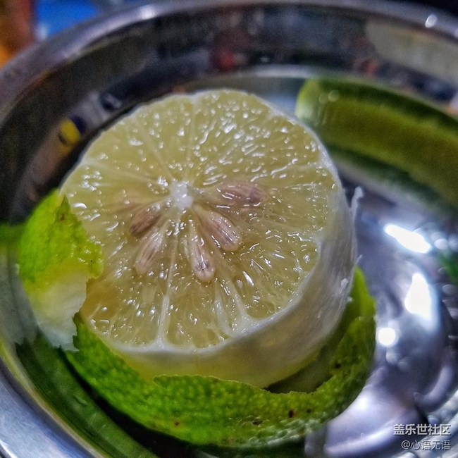 原來檸檬是要這樣吃的，之前的檸檬都沒有吃對