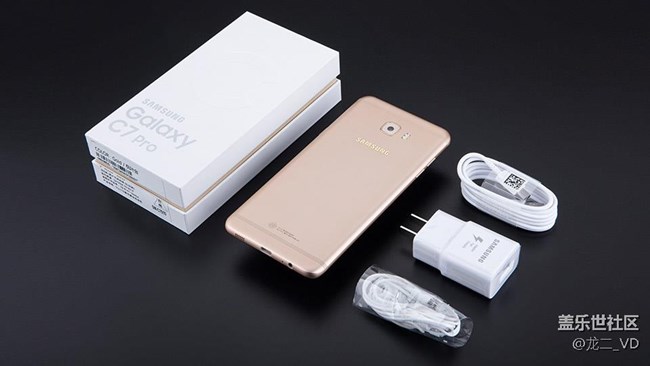 給你想要的“均衡”，三星Galaxy C7 Pro開箱圖賞