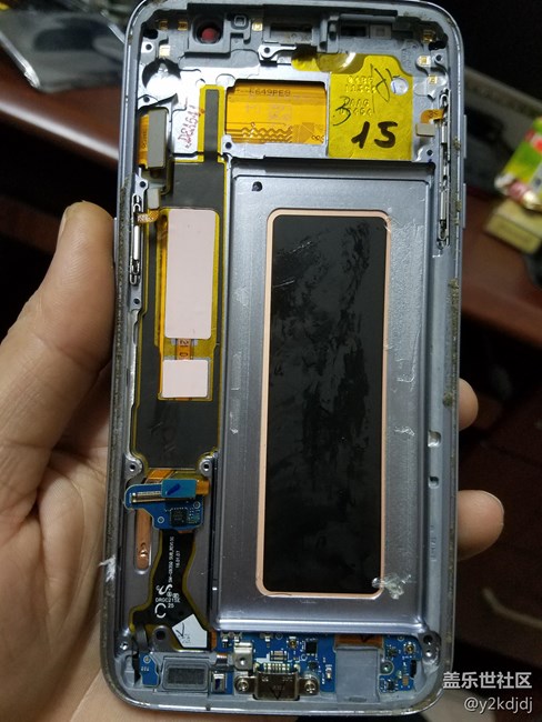 今天去售后更換前屏后蓋加卡托 還顏色
