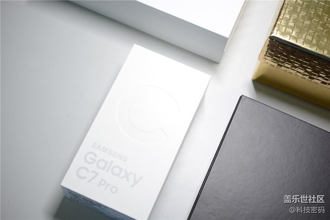 表現(xiàn)全面售價親民，看三星Galaxy C7 Pro體驗評測