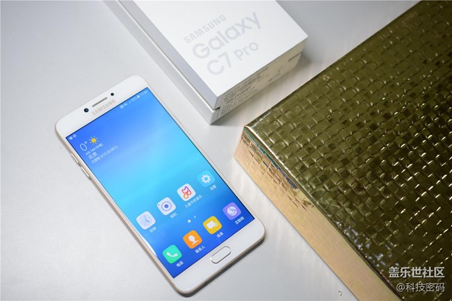 表現(xiàn)全面售價親民，看三星Galaxy C7 Pro體驗評測