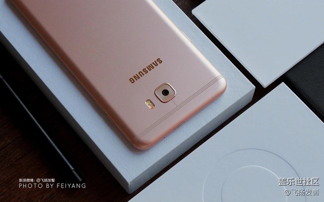 中端輕奢利器，三星Galaxy C7 Pro「圖賞」