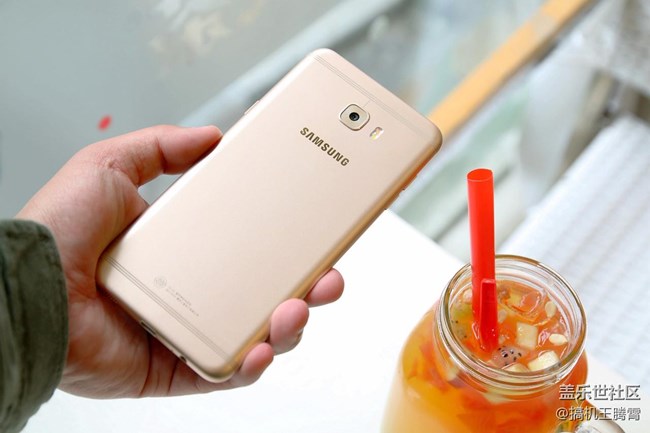 誰(shuí)說(shuō)濃縮就不是精華，三星Galaxy C7 Pro深度體驗(yàn)