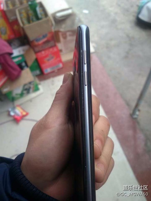 國行三星s7E后蓋脫膠了，怎么辦