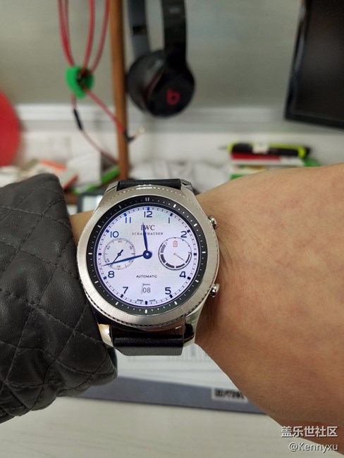 秀表盤，這回是……