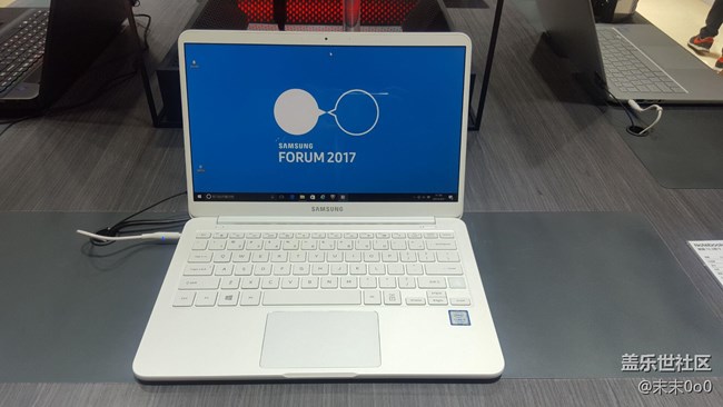 三星notebook9圖賞---超薄超輕便攜式筆記本