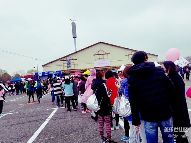 櫻花節(jié)首屆女子十公里路跑
