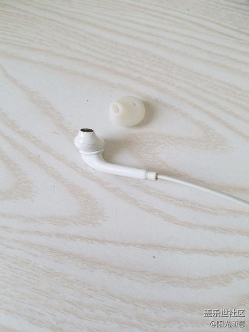 有沒有耳機(jī)跟我一樣情況的。。。