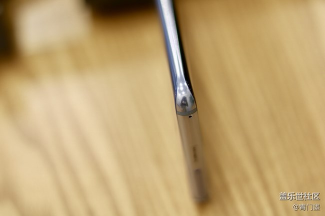 三星Galaxy S8真機圖賞！雙曲面加屏占比簡直逆天