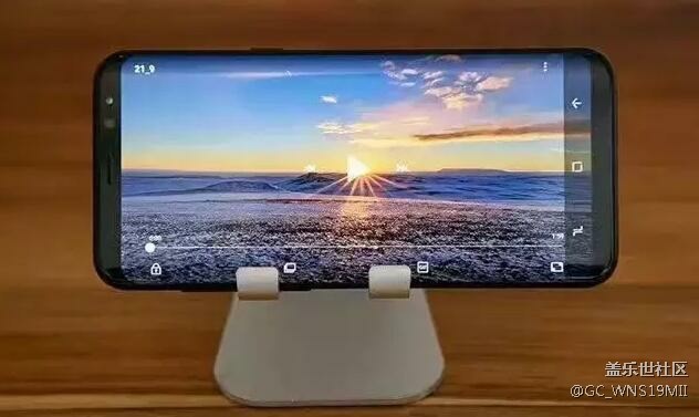 三星Galaxy S8上手體驗，最大的優(yōu)點玩王者榮耀視野大？
