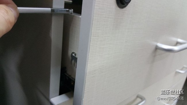 分享手寫筆用久了彈不出的解決辦法。