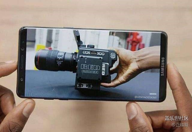 全視曲面屏 ，令人驚嘆，突破所限！