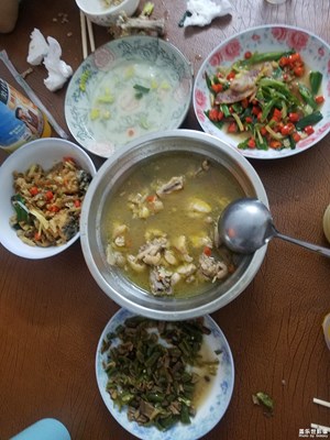 吃飽了
