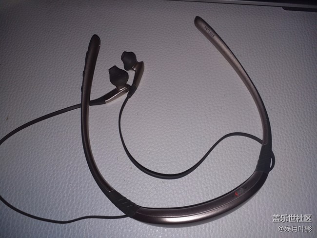 #我是極客# 我最喜歡的三星Level U無線藍(lán)牙耳機(jī)