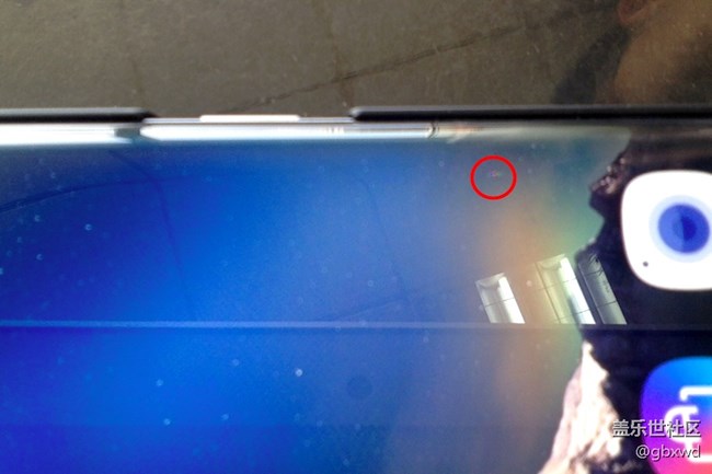 S7E內(nèi)屏莫名出現(xiàn)壞點，售后說是外力因素不給保修