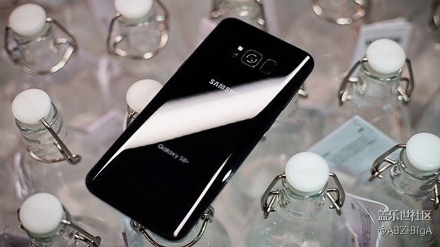 逆襲“烤火旗艦”？三星Galaxy S8+發(fā)熱表現(xiàn)小測