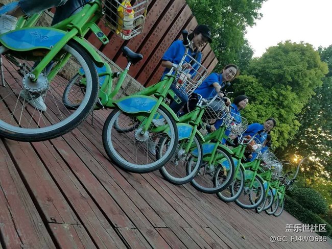 合肥辦阜陽小區(qū) “綠色夢 藍(lán)色行 S8必贏”