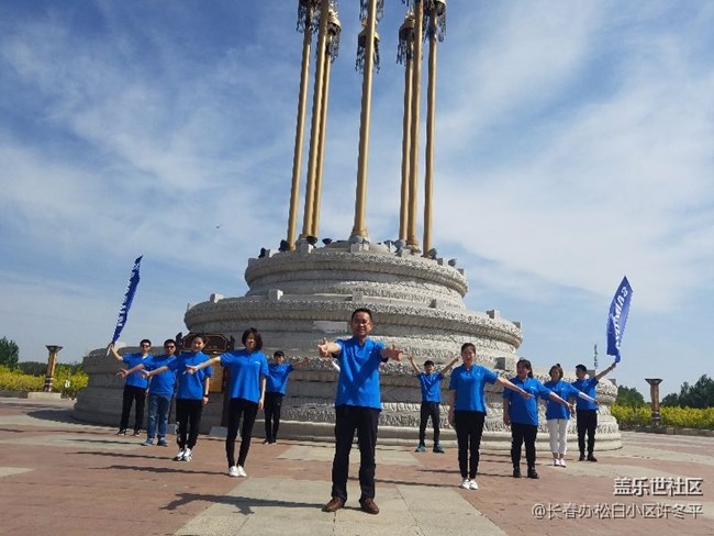 微笑在臉  服務(wù)在心