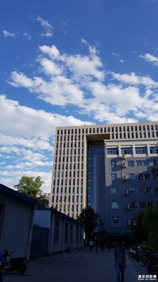 北京的藍(lán)天，美呆了(使用Galaxy S8拍攝)