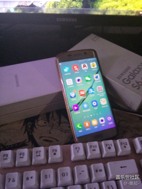 國行三星s6edge屏幕有紅線按前置攝像頭就沒有了剛過保一個月