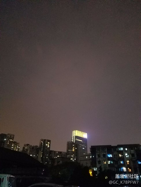 看看最新qe2的夜拍