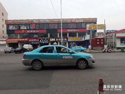 倡導(dǎo)綠色出行……