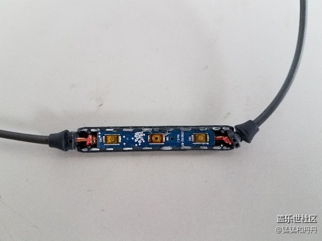 自己好奇s8的無原裝耳機但是對比了朋友的真正國行差別很大