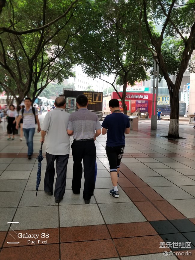 過去的將再回不來、愛你不善言辭的父親吧 .....