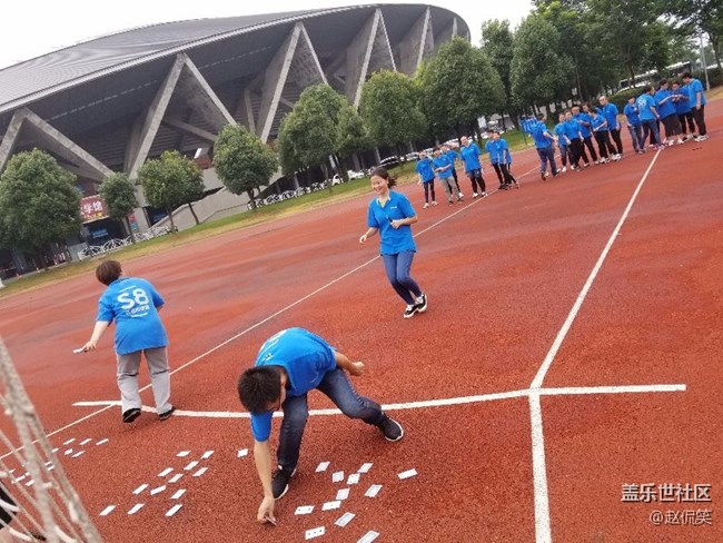 杭州辦金衢小區(qū)RUN FOR DREAM  8發(fā)8中隊(duì)