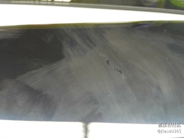 手機屏幕出現(xiàn)擦不到的印子