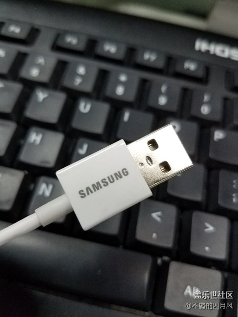 S7edge數(shù)據(jù)線。請(qǐng)教