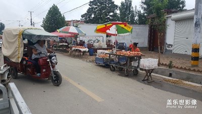 古樸鄉(xiāng)風(fēng) 手持6姨拍大集