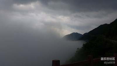 蓋樂(lè)世社區(qū)2周年-靜 +云在腰端