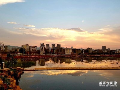 彝海余暉