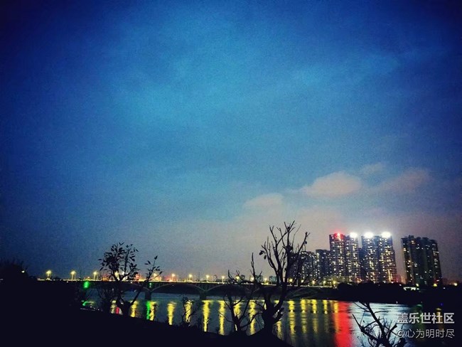 唯有心之藍，沒有夜的黑！