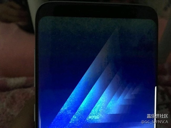 三星s8+自帶壁紙顯示異常