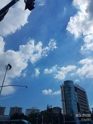 蔚藍的天空