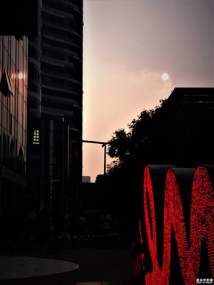 We廣場(chǎng)的日落
