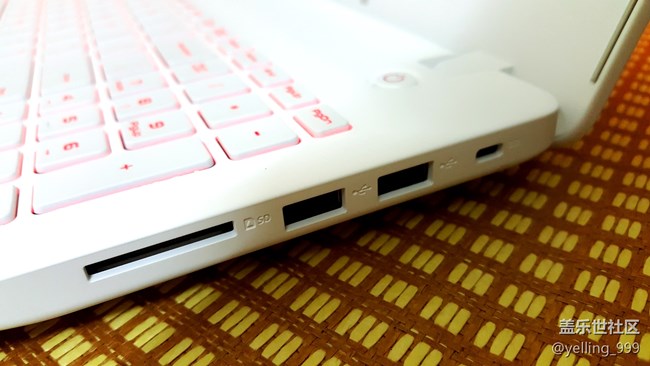 玄龍騎士——游戲本也可以很漂亮！