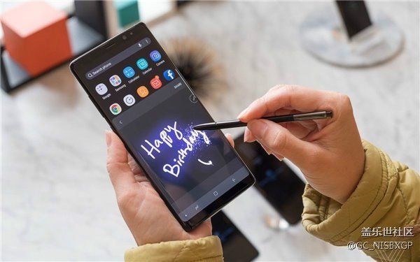 小心！你的三星Note8很容易就會被照片給騙了