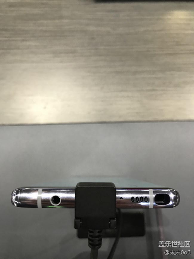 三星蓋樂世Note8銀色（紫色？粉色？）細節(jié)賞析圖