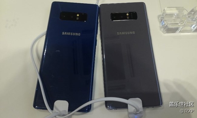 拿在手里的N8太驚艷了 !!