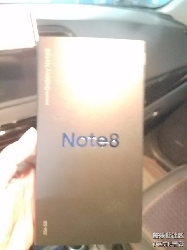 黑色256到手，哈哈，曬一下