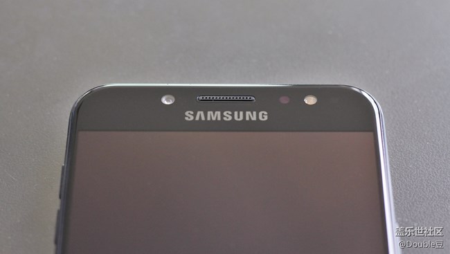 嘻哈新頑主：三星C8外觀賞析