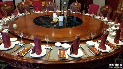 十一假期團(tuán)圓季+團(tuán)圓飯