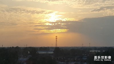 夕陽(yáng)西下