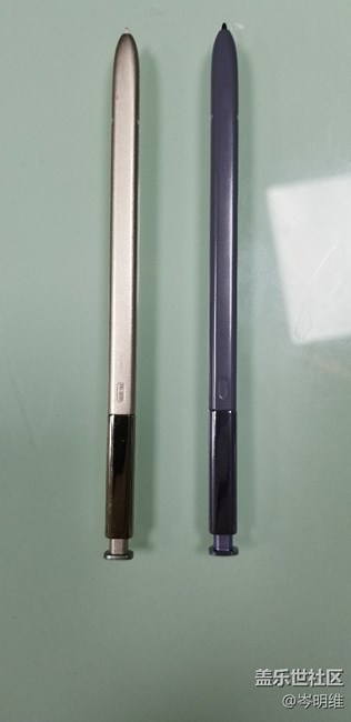 兩支筆誰能分辨出差異和看出點問題